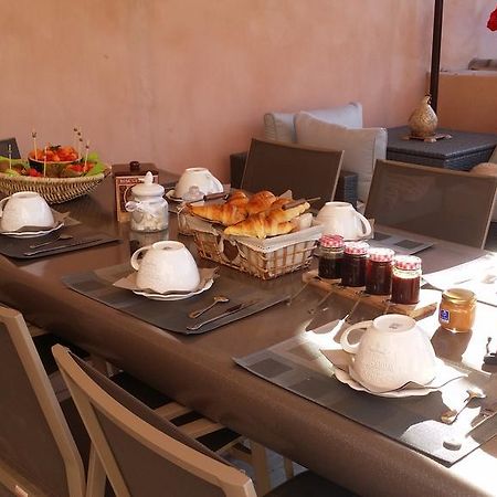 Les Portes Du Soleil Bed & Breakfast Capestang Luaran gambar