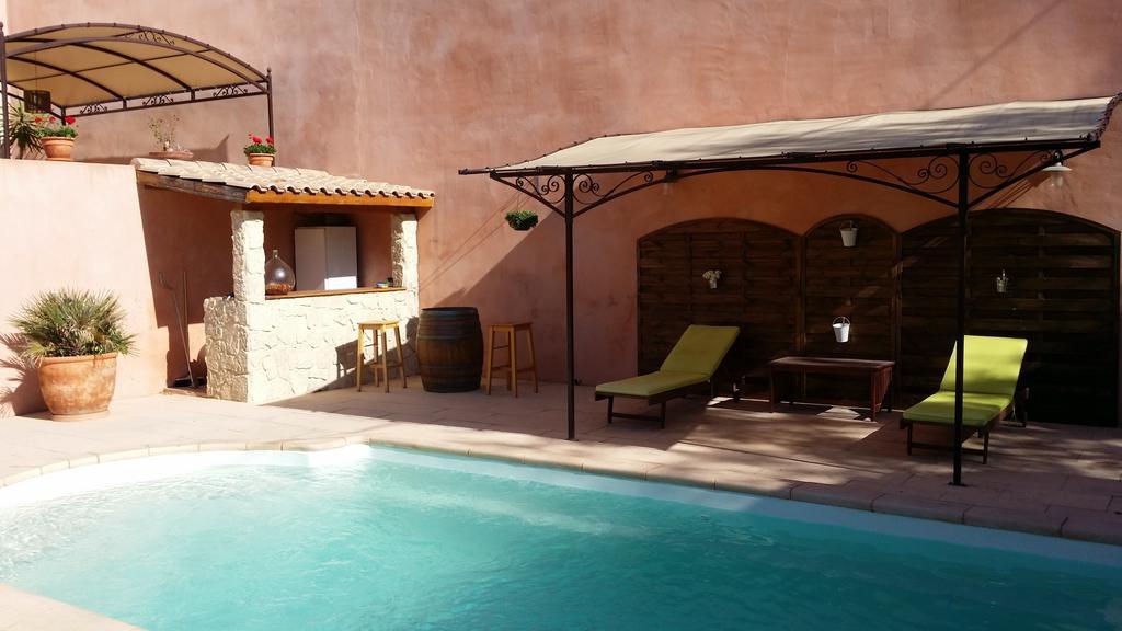 Les Portes Du Soleil Bed & Breakfast Capestang Luaran gambar