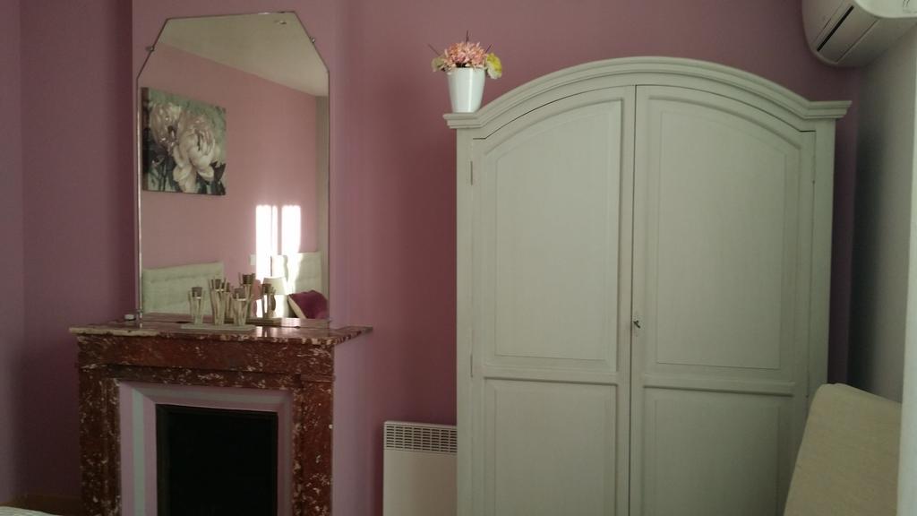 Les Portes Du Soleil Bed & Breakfast Capestang Bilik gambar